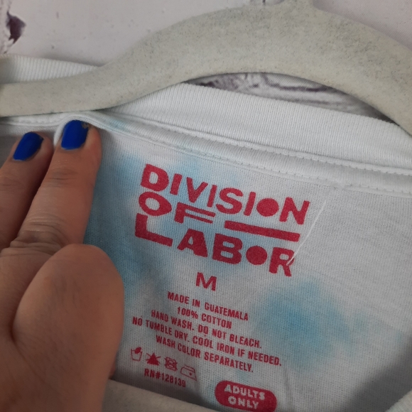 Division Of Labor Wonderland Graphic Tee - Picture 10 of 15